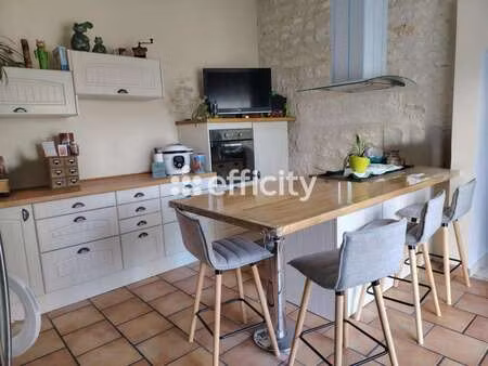vente maison à saintes (17100) : à vendre / 107m² saintes