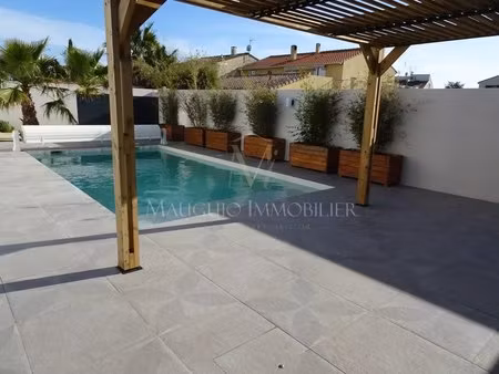 mauguio - villa t7 avec piscine