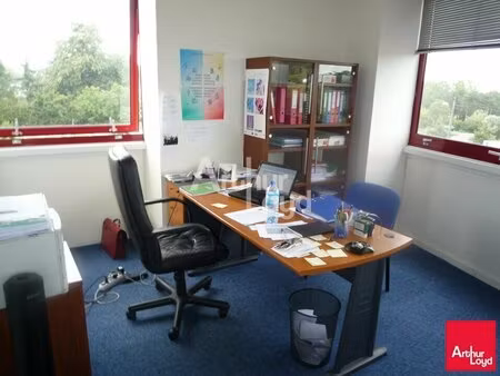 location bureaux 107 m²