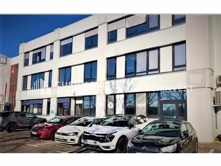 location bureaux 65 m²