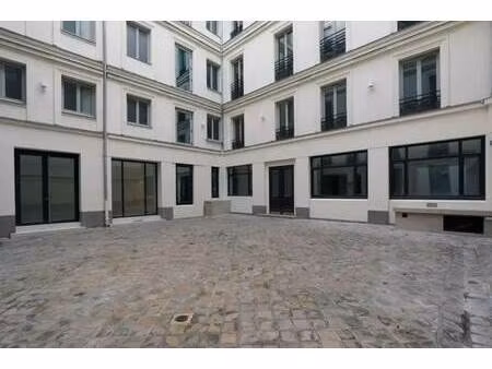 location bureaux 2 329 m²
