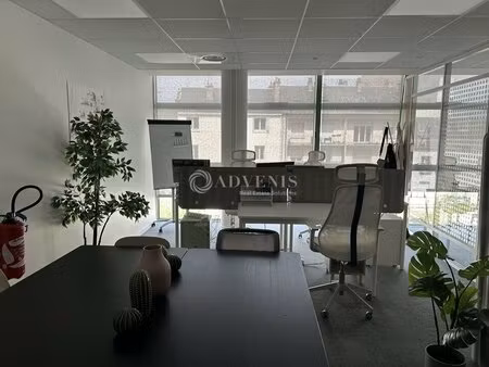 location bureaux 65 m²