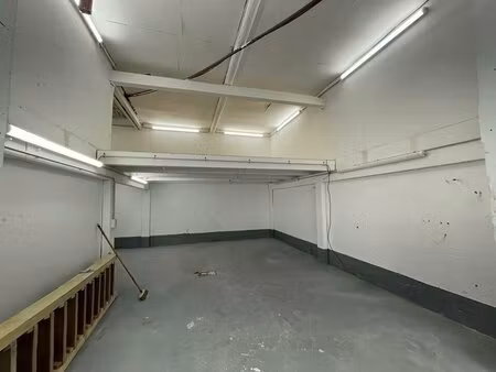 location entrepôt beausoleil 06240 90m²