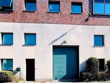 vente local d’activités noisy le roi 78590 220m²