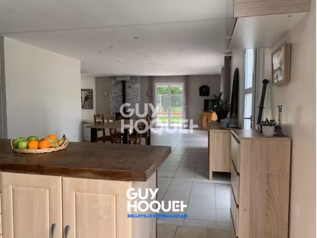 maison récente 5 pièces à vendre à la chapelle-de-guinchay  calme et spacieuse