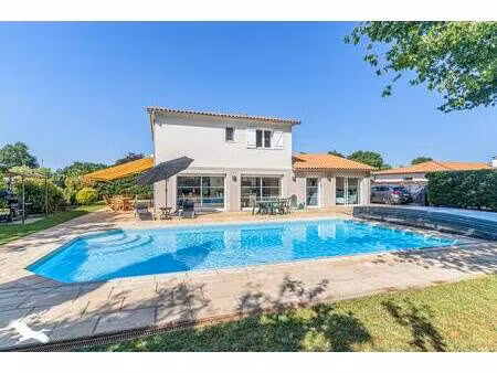 vente maison 7 pièces 174 m² pessac (33600)