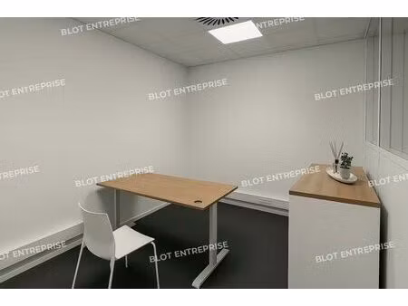 location bureaux 118 m²