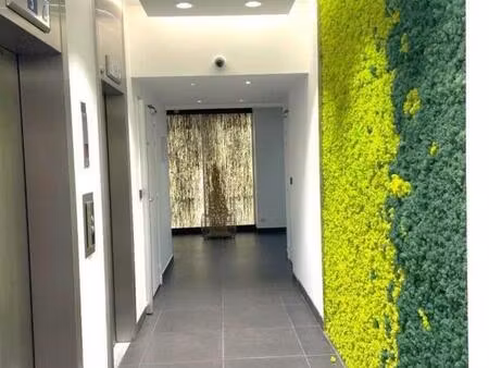 location bureaux 305 m²