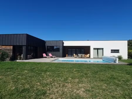 villa d'architecte avec piscine