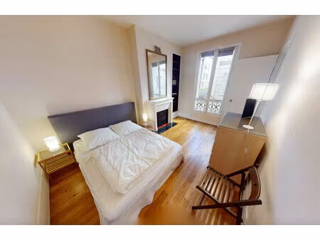 location appartement 2 pièces  44.79m²  paris 18