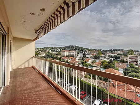 location appartement 2 pièces  41.40m²  cannes