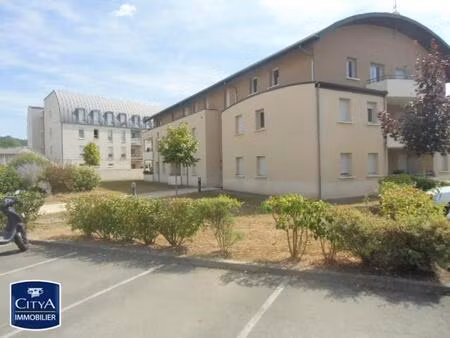 location appartement 3 pièces 52m² orval 18200