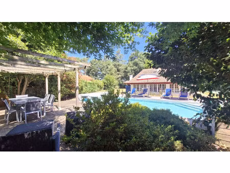 a vendre  véritable havre de paix à vielle