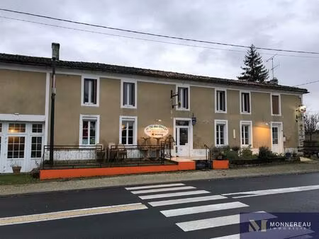 immeuble habitation/bar-restaurant