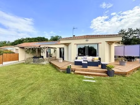 maison de 4 pièces de luxe en vente à frossay  france