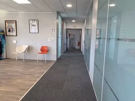 vente bureaux 682 m²
