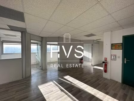 location bureaux 134 m²