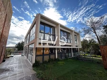 location bureaux 70 m²
