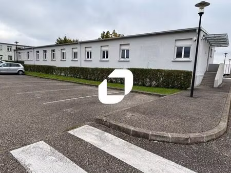 location local d'activités 378 m²