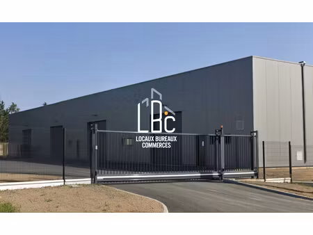 location local commercial 850m² ancenis 44150