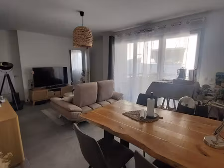 location appartement 2 pièces 49 m² à moirans (38430)