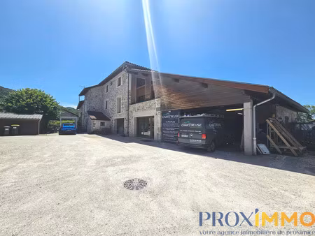 location commerce 4 pièces 200 m² à saint-étienne-de-crossey (38960)