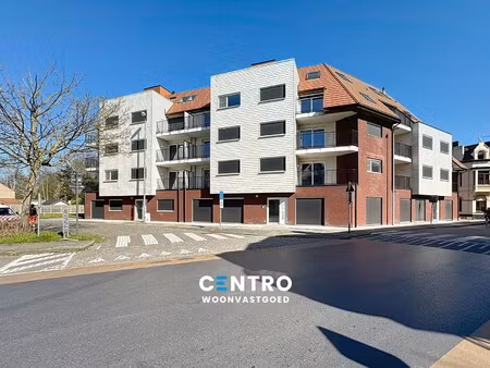 appartement te koop in eernegem met 24 slaapkamers