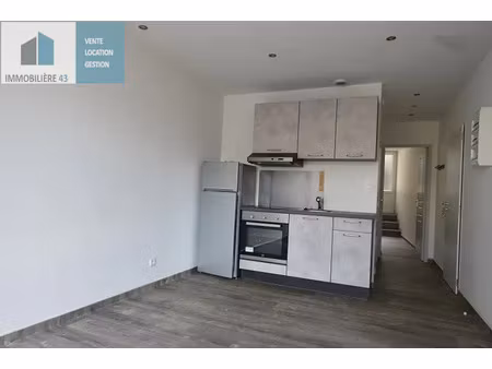 location appartement 2 pièces 31 m² à brives-charensac (43700)