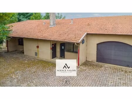 à vendre appartement à aménager de 69 m2 de plain-pied avec parking 70 000 € vigy /...