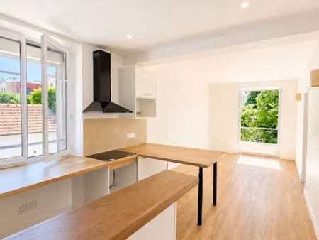location appartement 3 pièces 51.81 m² à rueil-malmaison (92500)  1 500 €