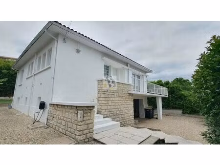 angouleme  belle maison 3 chambres  garage  jardin.