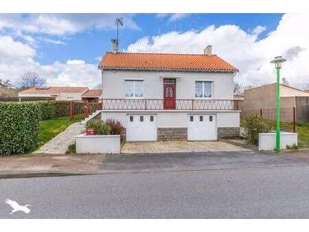 vente maison à dompierre-sur-yon (85170) : à vendre / 85m² dompierre-sur-yon