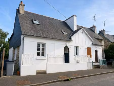 vente maison à guingamp (22200) : à vendre / 139m² guingamp