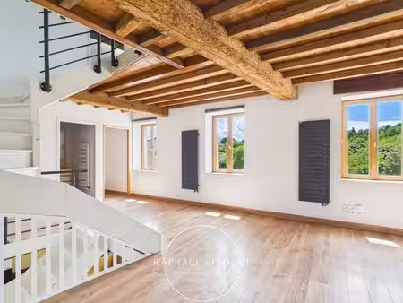 maison de village familiale – 215 m² habitables – 5 chambres – cour – cave – jardin...