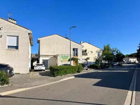 saint-marcel-lès-valence - immeuble de rapport avec boulangerie et 3 appartements duplex –