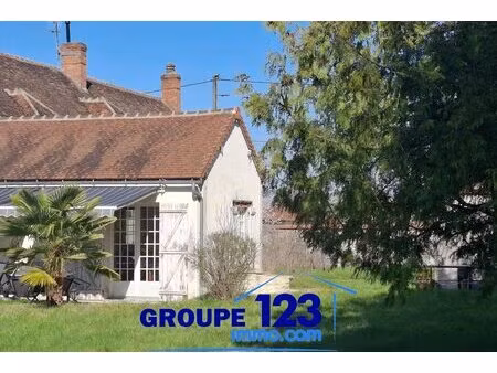 propriété de charme avec dépendance et jardin arboré.