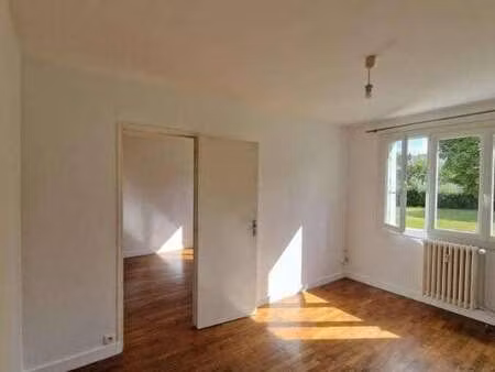 location appartement 2 pièces à saint-jacques-de-la-lande (35136) : à louer 2 pièces / 31m