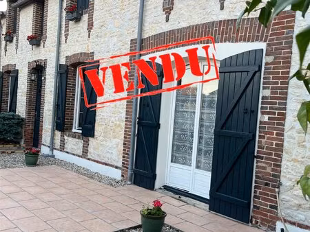longère rénovée 4 chambres jardin & cour pavée très bon état