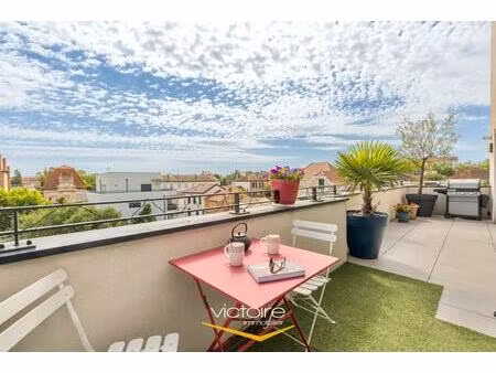 lyon 3 - rare - grand t3 de 76 m² avec 20 m² de terrasse au coeur de montchat