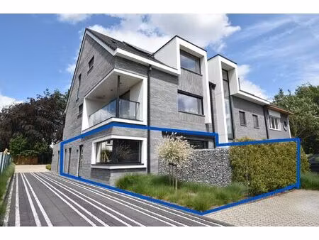 appartement à louer à vlasstraat 4a sint-niklaas (rbw25368)