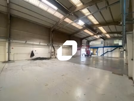 location local d’activités ennery 95300 700m²