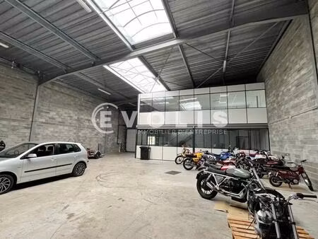 location local d’activités yvrac 33370 342m²