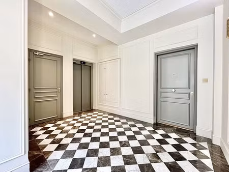 appartement de luxe à louer dans le quartier invalides