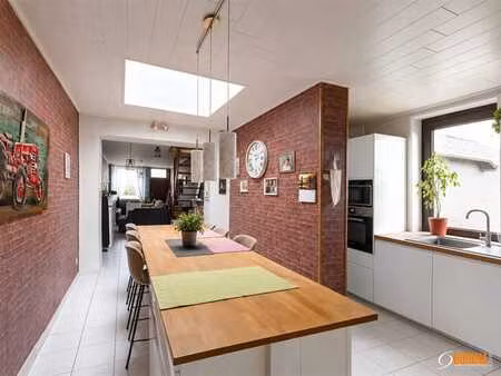 maison mitoyenne avec jardin - idéal pour première habitatio