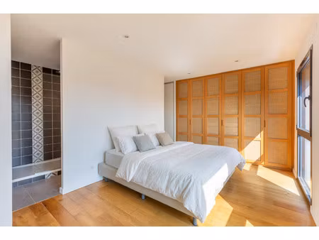villa de luxe à louer dans le quartier tassin le bourg