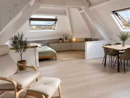 studio lumineux à deux pas de louvain-la-neuve