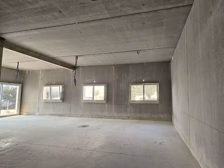 local professionnel de 71 m2 situé à baraqueville
