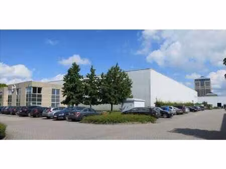 propriété logistique fonctionnelle située à malines
