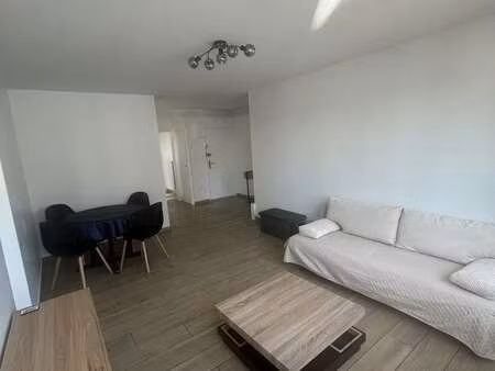 location appartement 3 pièces meublé au mans (72000) : à louer 3 pièces meublé / 62m² le m