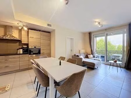 appartement 1 chambre dans un parc en plein coeur de ciney